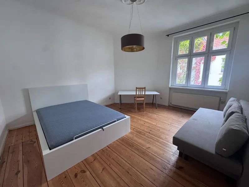 Möblierte 1-Zimmer Studentenwohnung im Herzen von Friedrichshain! — photo 1
